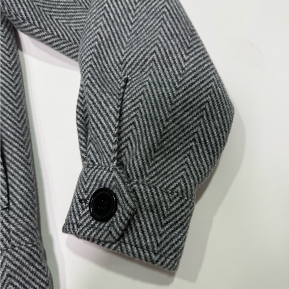 Steve Madden Women’s Gray Tweed Jacket Size L Button Front Fall Coat - Picture 5 of 6